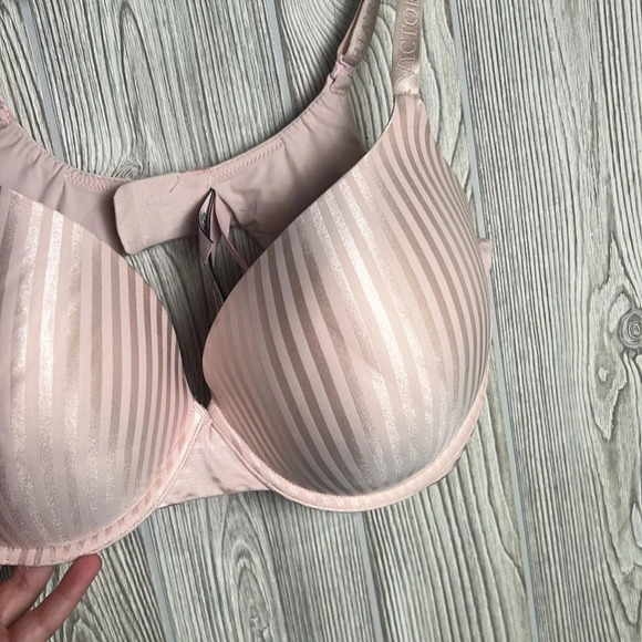 Victoria’s Secret T-shirt, push-up bra full coverage pink striped 38DD - Picture 2 of 6